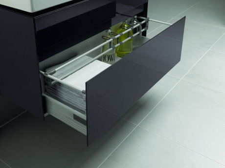 W szufladach, szafkach i na półkach ? organizacja w łazience